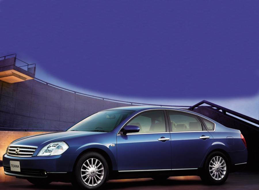  Nissan Teana 2003 года  (фото 24 из 25)